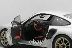 AutoArt 1/18 PORSCHE 911 (997) GT2 RS Silver NEW in box 77961 Auto Art RARE