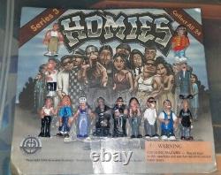 HOMIES Series 3 RARE Pack Of 13 Collectible Mini Figures 2000 Gonzales Graphics
