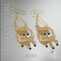 $799 Nouvelle paire de boucles d'oreilles en forme de baguette en or 14 carats avec perle rare, style pendantes victoriennes, vintage et Art déco.