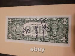 Billet de 1 dollar américain en véritable pop art original signé Death NYC. Reine Elizabeth RARE