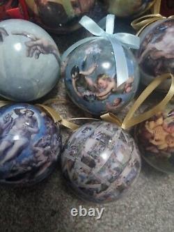 Boîte de boules de Noël d'art du Musée du Vatican, 14 boules rares.