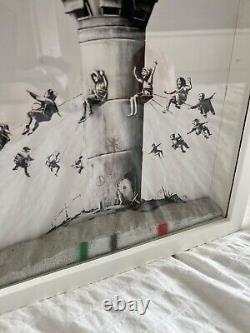Coffret rare du Walled Off Hotel de Banksy avec reçu original de Palestine et COA