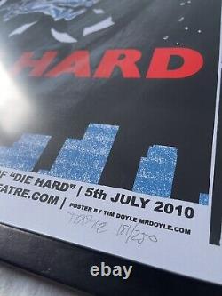 Die Hard par Tim Doyle Nakatomi Inc SOLD OUT RARE chez Mondo Bottleneck Gallery