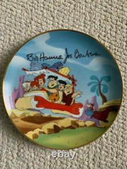 Ensemble complet de 6 assiettes Flintstones signées Hanna-Barbera, toutes avec JSA Rare