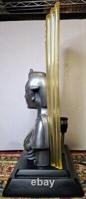 Galerie de la rare compulsion Fritz Lang Metropolis Robot Maria Lumière en étain et verre