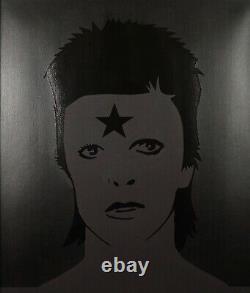 Imprimé cauchemardesque rarissime encadré pur mal pur un garçon fou: David Bowie en noir lavage de cerveau