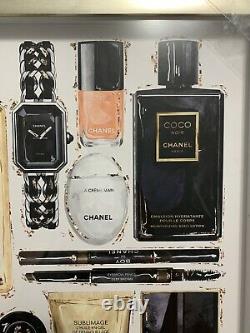 Nouveau Oliver Gal X Chanel Accessoires 16 X 20 Affiche D'art Murale Shadowbox Rare