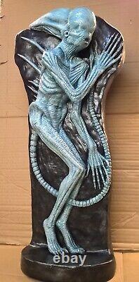 Sculpture en relief rare de la figure de l'Alien Covenant Neomorph